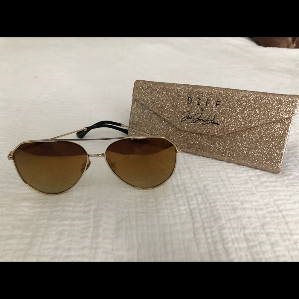 Diff Eyewear X Jessie James Decker